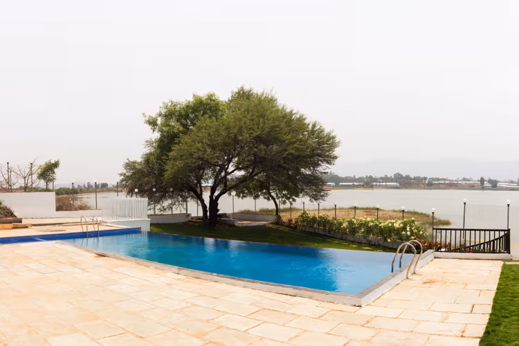 Avior Resort lakeside view